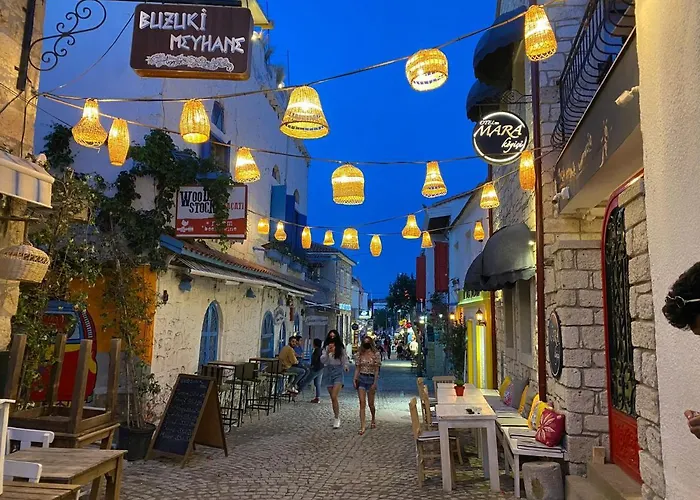 Alojamento de Acomodação e Pequeno-almoço Mara Köy ıçi Luxury Alaçatı 3*