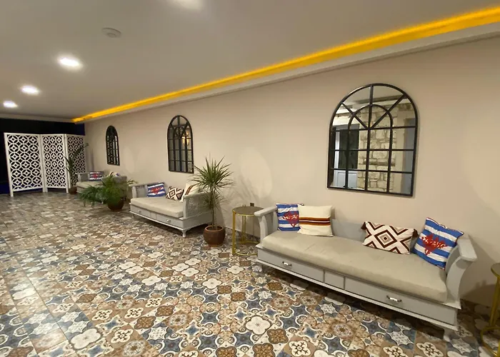 住宿加早餐酒店 Mara Koeyici Çeşme